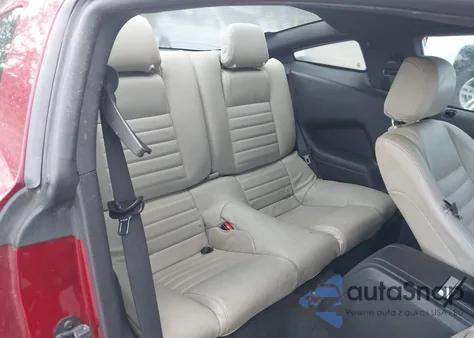 2014 Ford Mustang V6 z USA, uszkodzony, nr VIN 1ZVBP8AM5E5211979